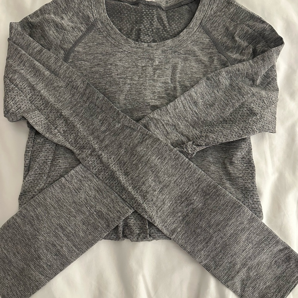 lululemon athletica Gray long sleeve swiftly tech 2.0